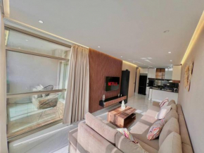 Marina Sea View 81